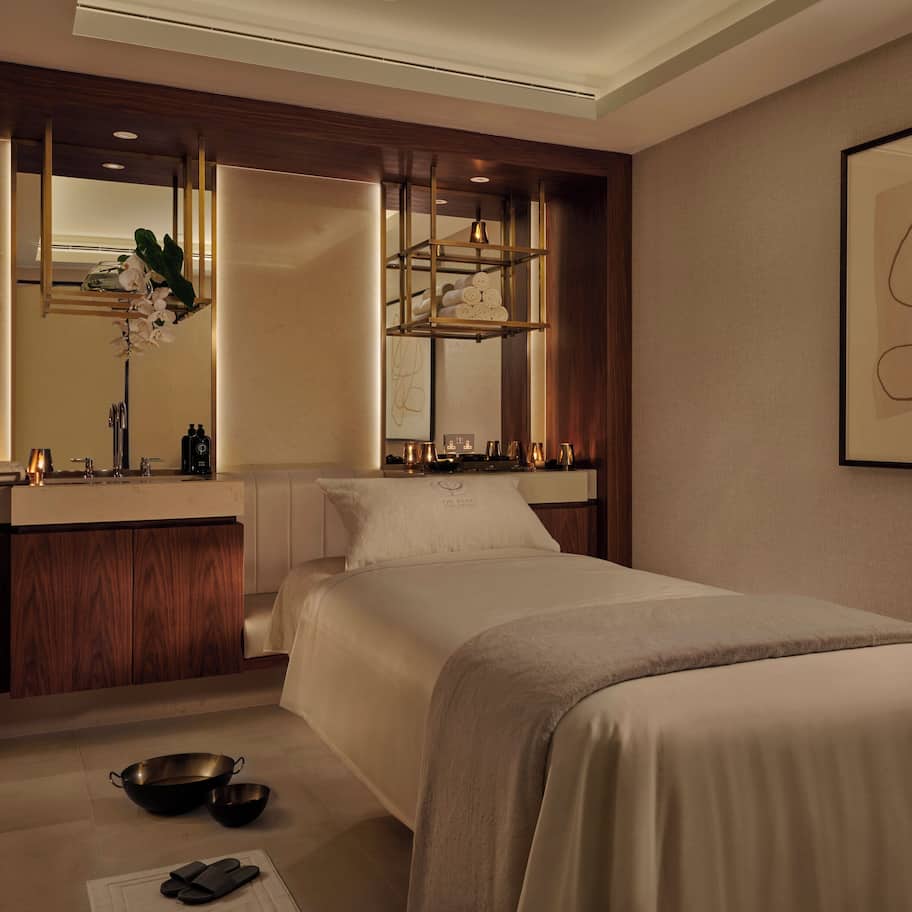 Sauna, hot tub, body treatments, aromatherapy, body wraps, body scrubs