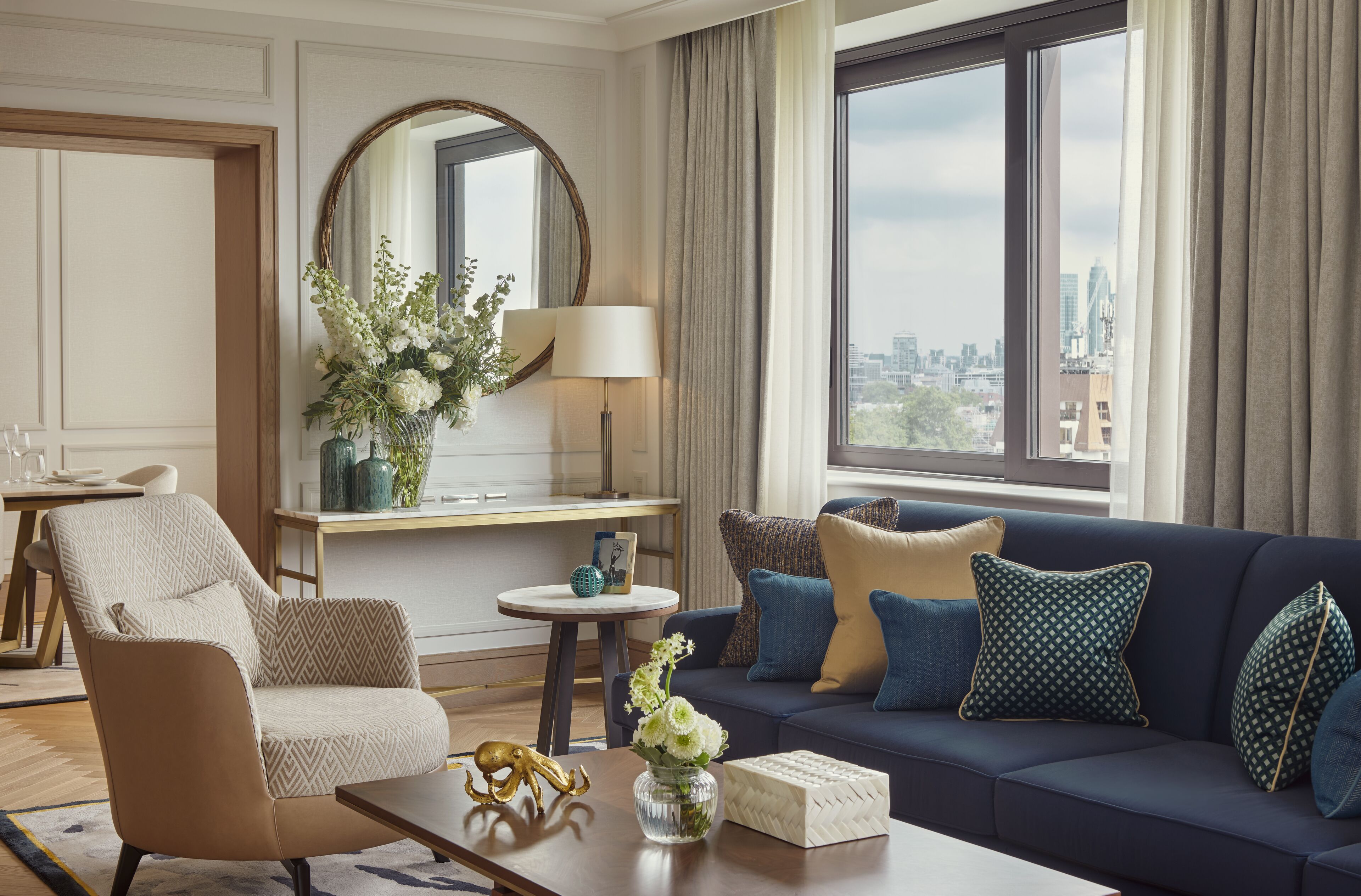 Royal-Suite | Wohnbereich | Plasmafernseher, Pay-TV