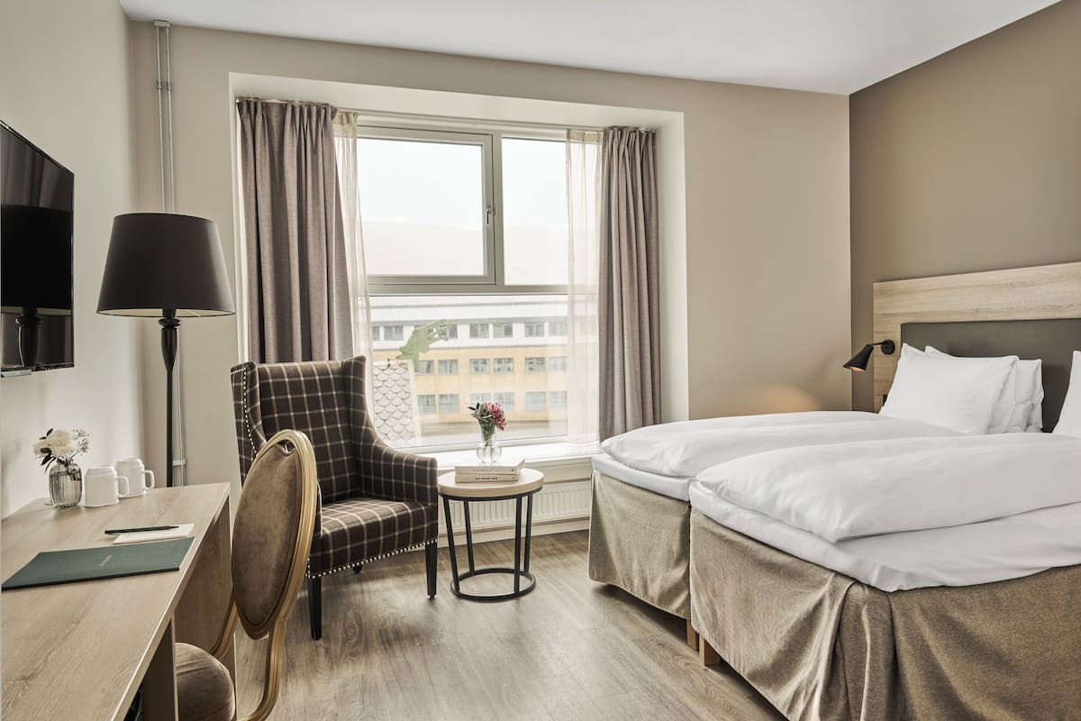 Superior Room (Modern) | Pillow-top beds, desk, free WiFi, bed sheets