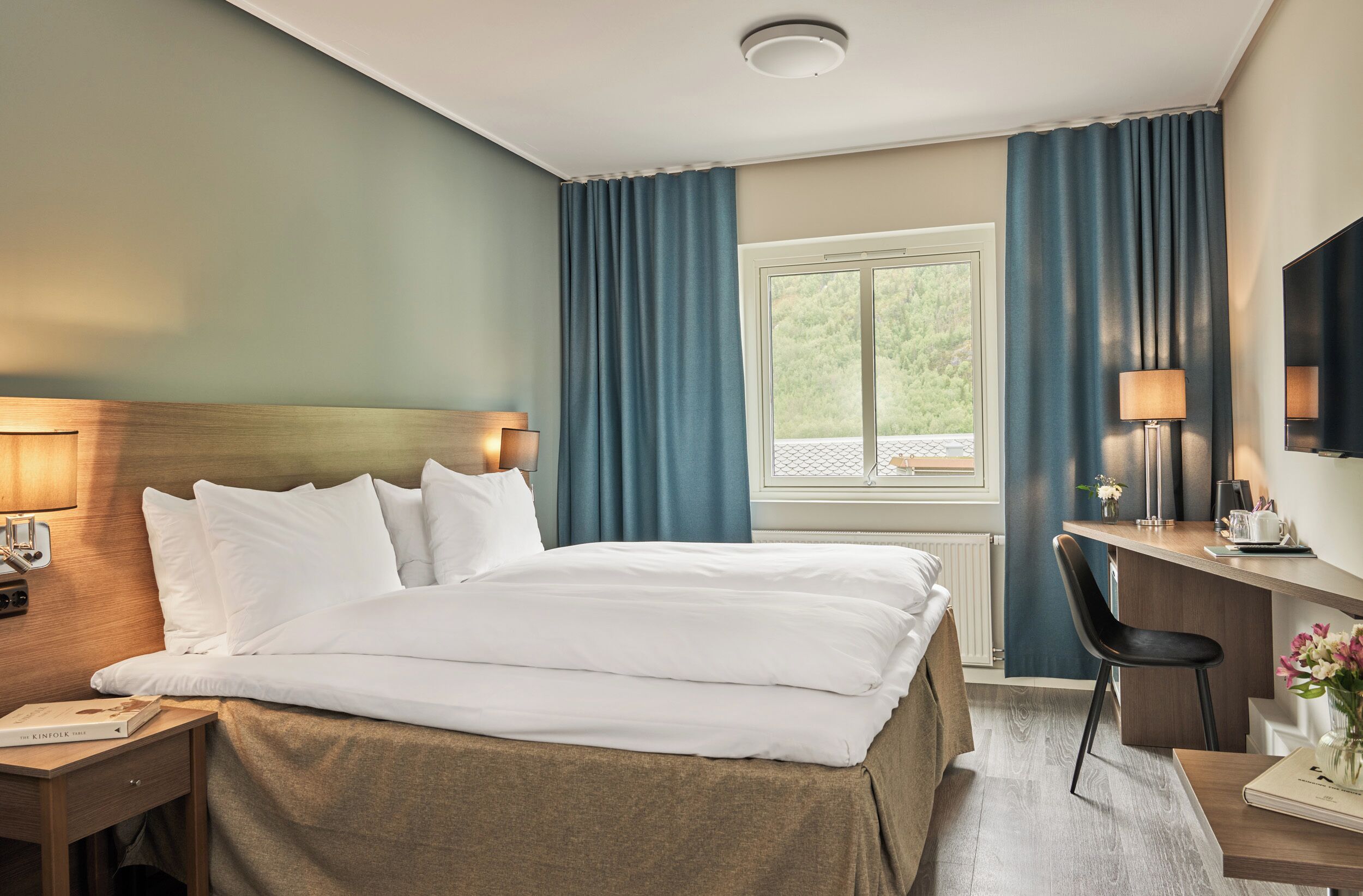 Standard Double Room | Pillowtop beds, desk, free WiFi, bed sheets