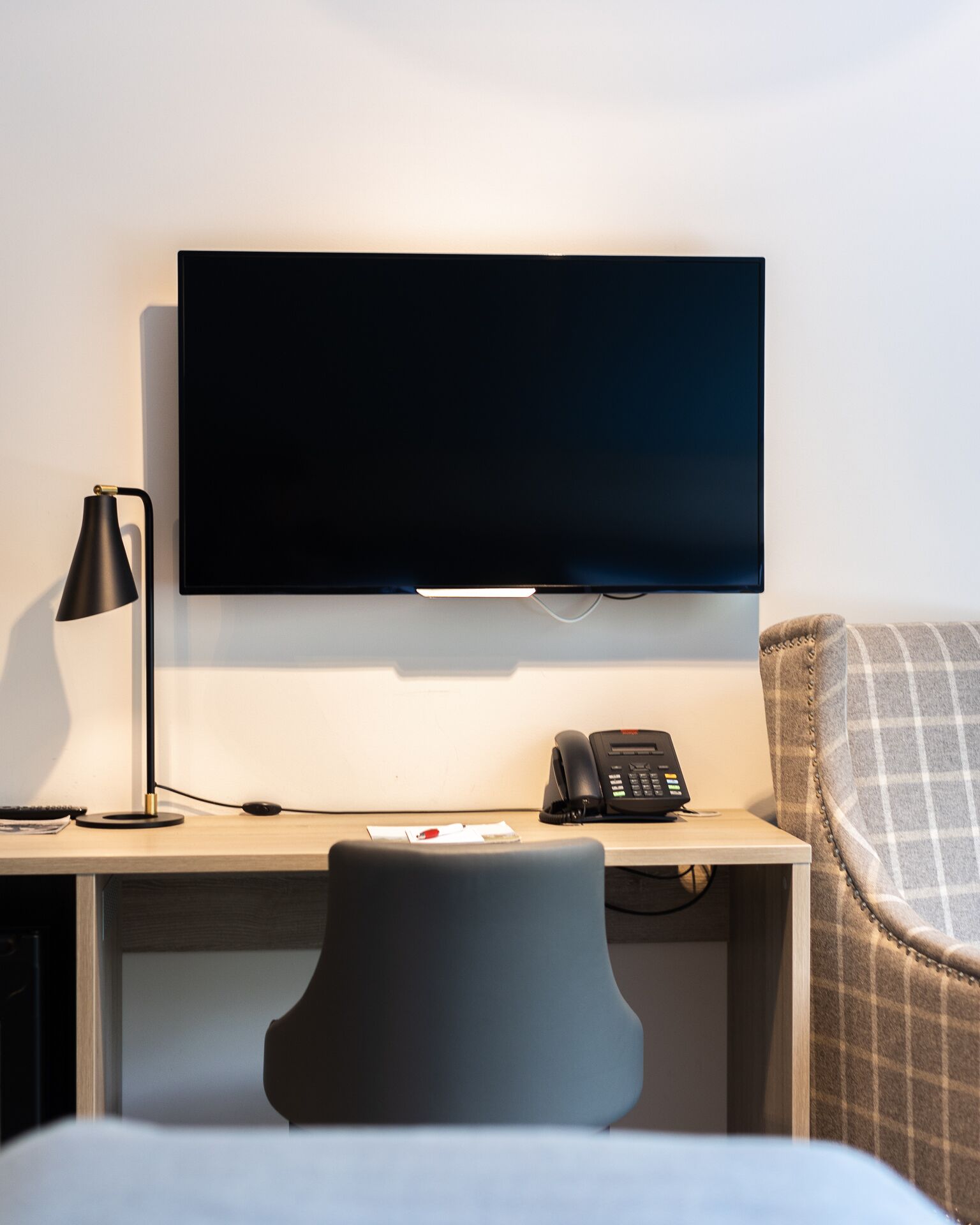 1 bedroom, pillow-top beds, desk, free wifi