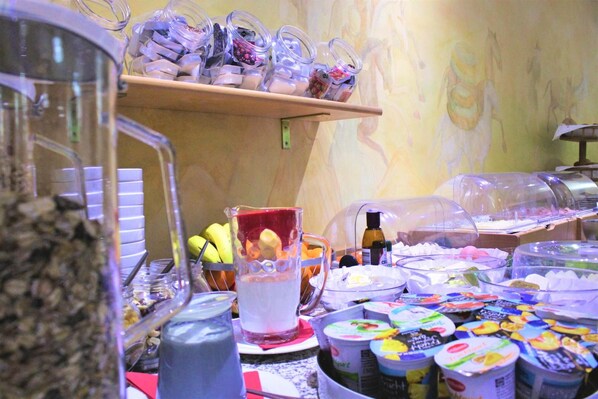 Daily buffet breakfast (EUR 17 per person)