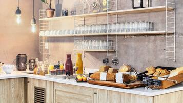 Gratis morgenmadsbuffet hver dag