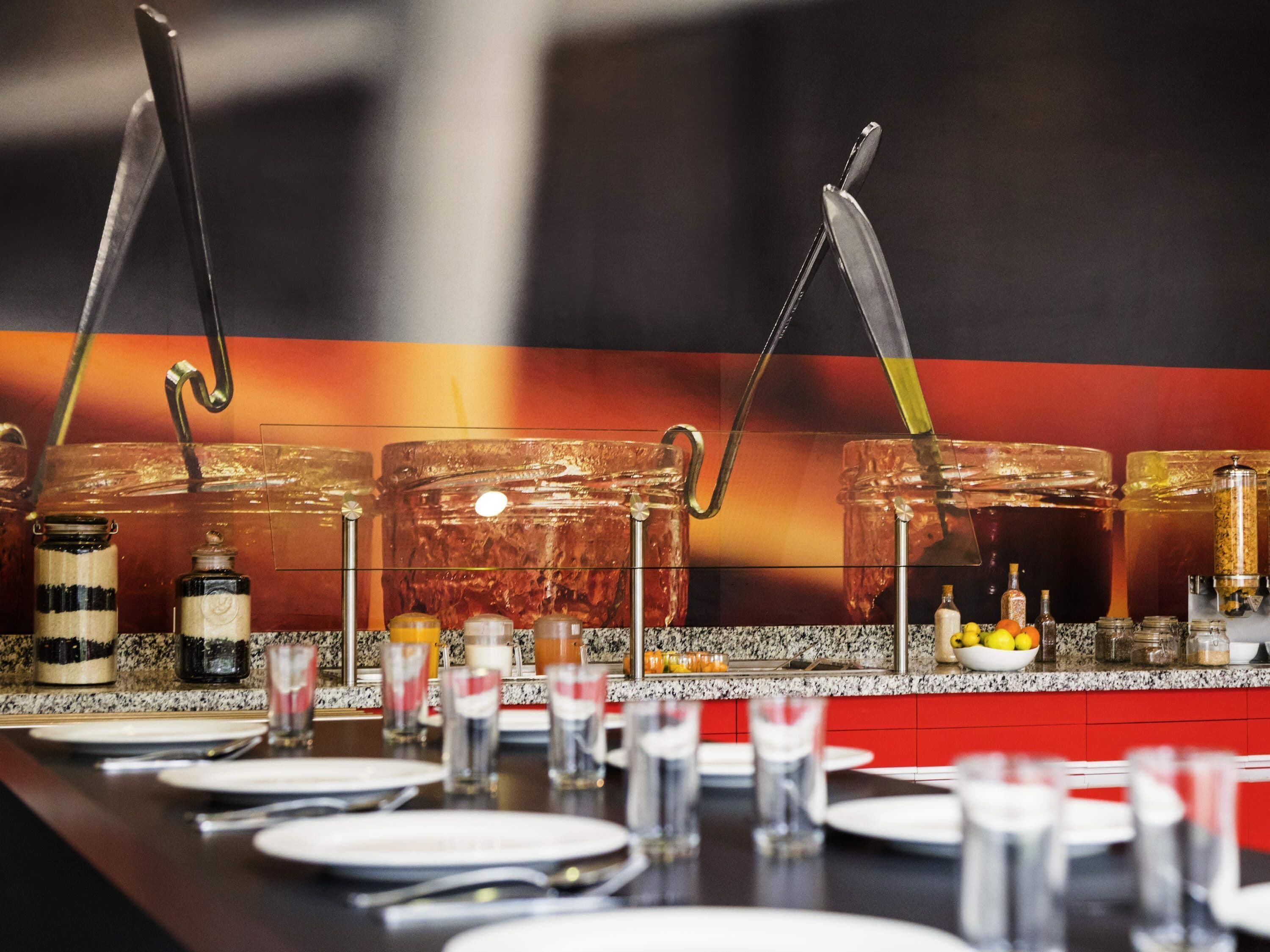 Serveert diner, Mexicaanse gerechten, openlucht dineren 