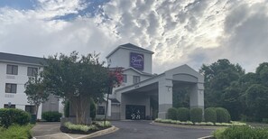 Front of property - Sleep Inn & Suites California MD (California)