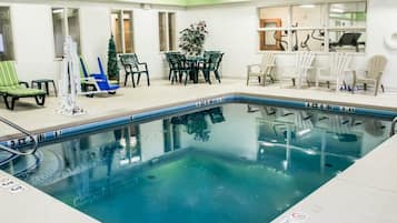 Indoor pool, sun loungers