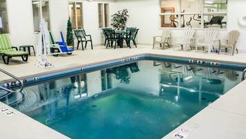 Indoor pool, pool loungers