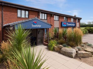 Exterior - Travelodge Cambridge Swavesey (Cambridge)