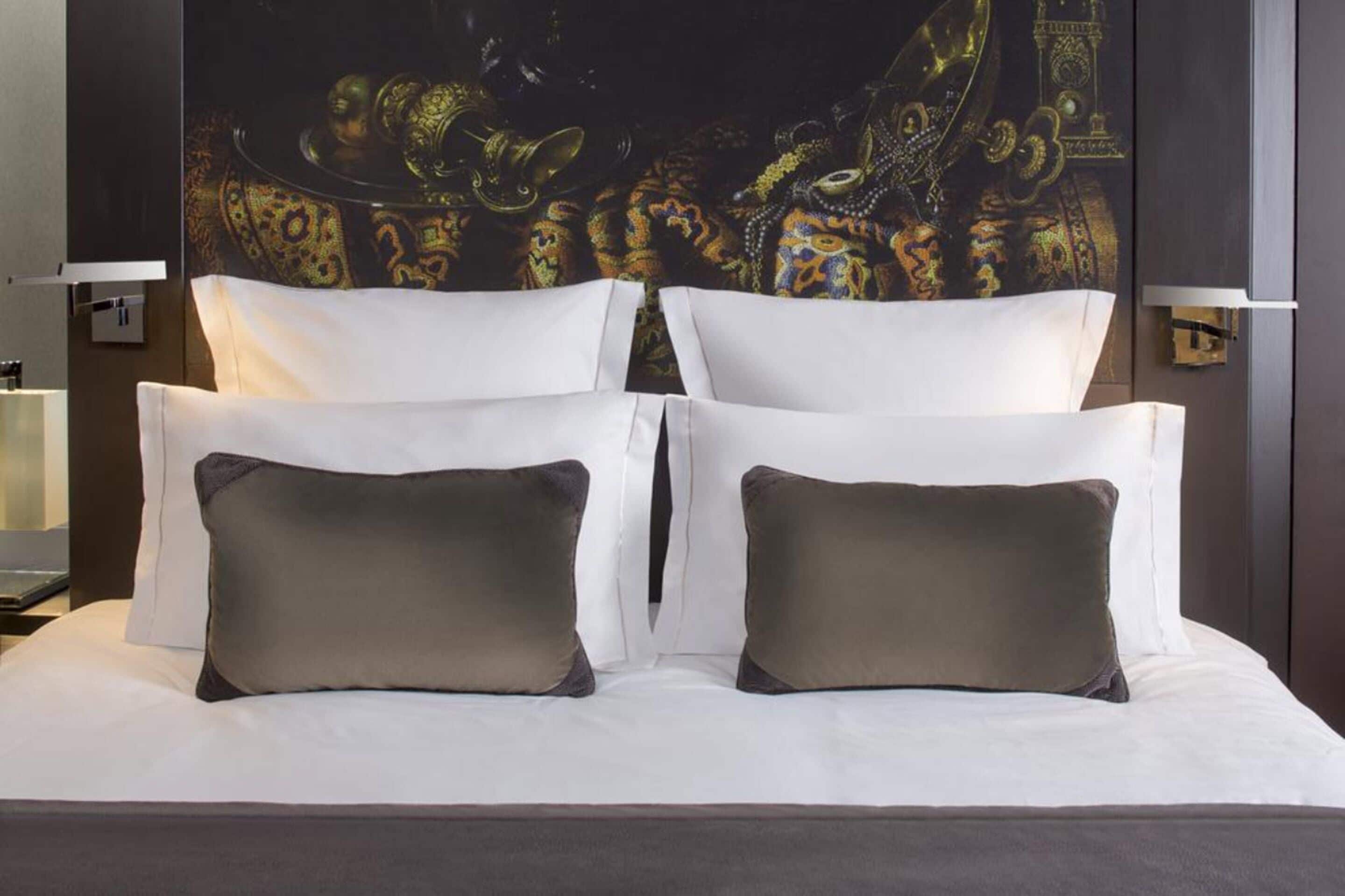 minibar, in-room safe, desk, soundproofing