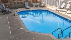 Pool - Red Roof Inn Lancaster (Lancaster)
