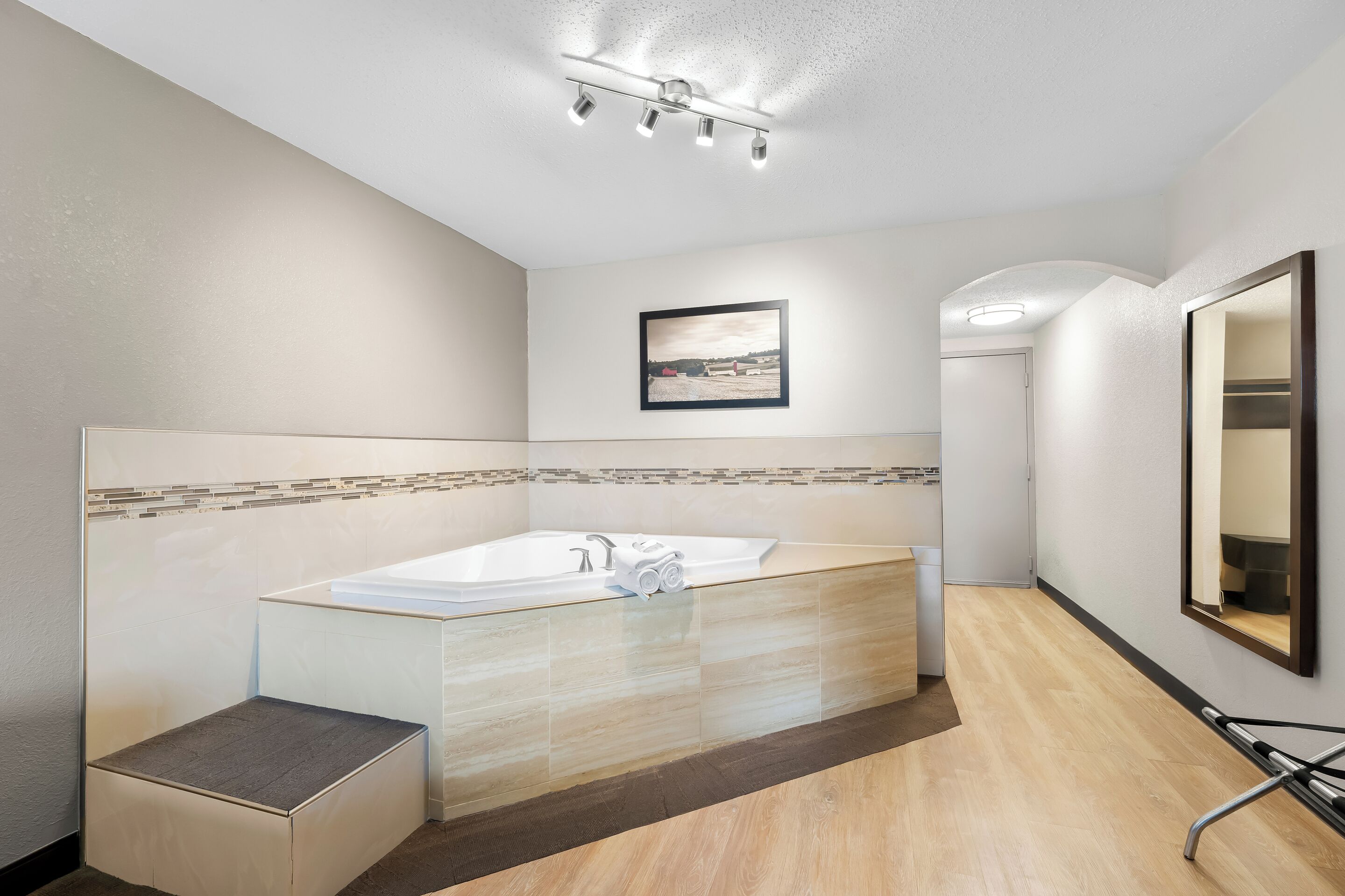 Standard Suite, 1 King Bed, Non Smoking, Jetted Tub | In-room safe, desk, laptop workspace, blackout curtains