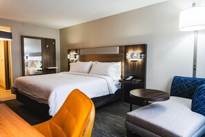 Standard Room, 1 King Bed (Extra Floor Space) | In-room safe, desk, iron/ironing board, free cribs/infant beds