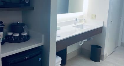 Holiday Inn Express Wilmington North - Brandywine by IHG