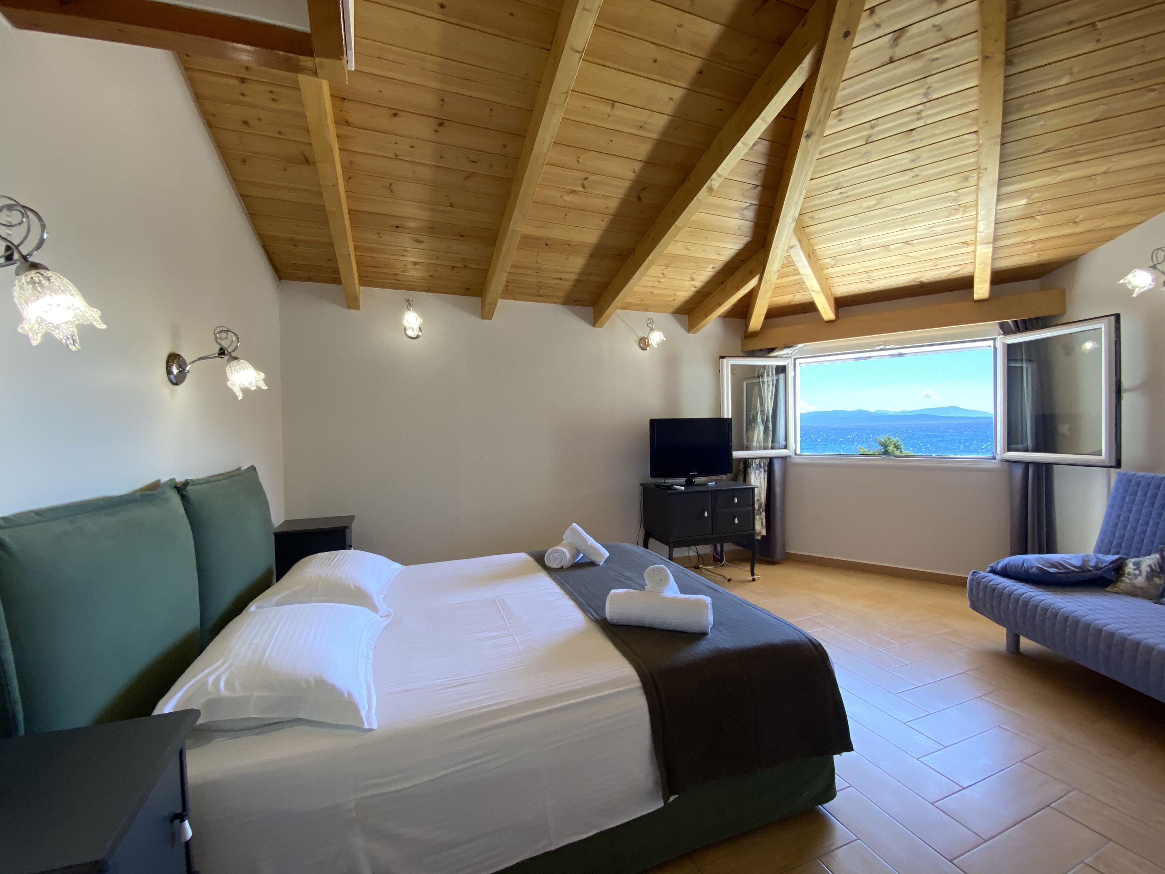 Superior Studio | Premium bedding, pillow-top beds, in-room safe, blackout curtains