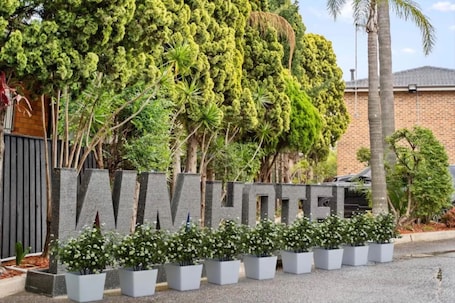 Exterior. WM Hotel Bankstown