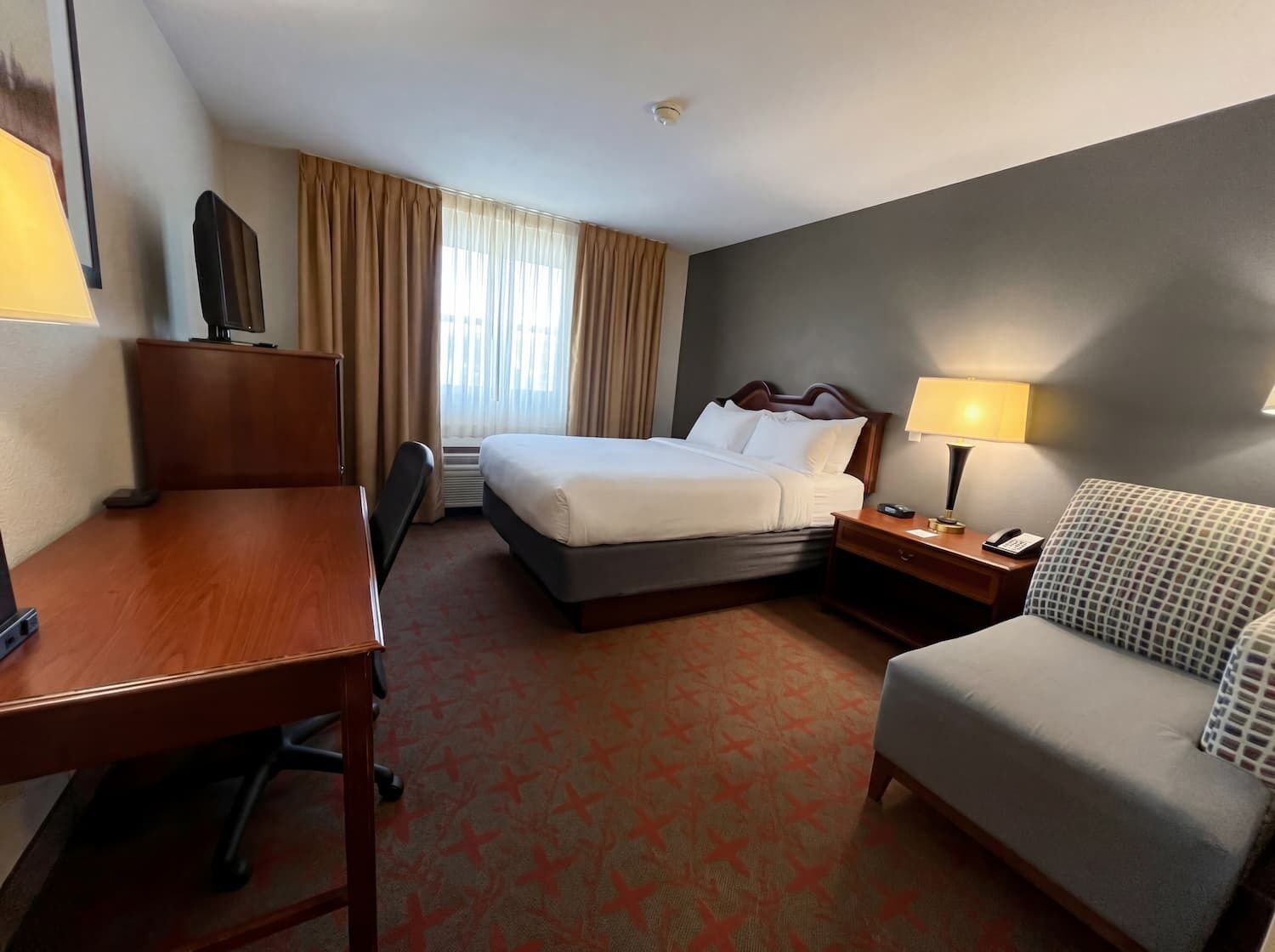 Room, 1 Queen Bed, Non Smoking | Desk, laptop workspace, blackout drapes, iron/ironing board