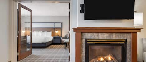 Superior Suite, 1 King Bed, Non Smoking | Down comforters, in-room safe, desk, laptop workspace