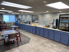 包含每日自助早餐