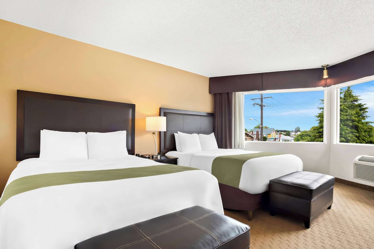 Standard Room, 2 Queen Beds, Non Smoking