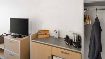 1 habitación y caja de seguridad en la habitación