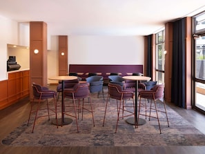 Bar (en el alojamiento)
