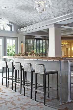 Lobby - Rochester Airport Marriott (Rochester)