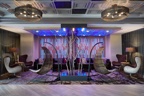 Lobby - Rochester Airport Marriott (Rochester)