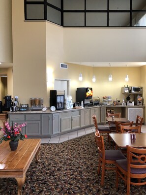 Breakfast area