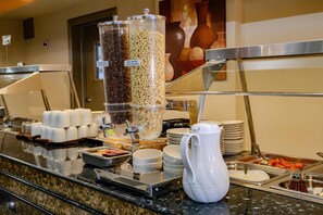 Café da manhã continental grátis todos os dias