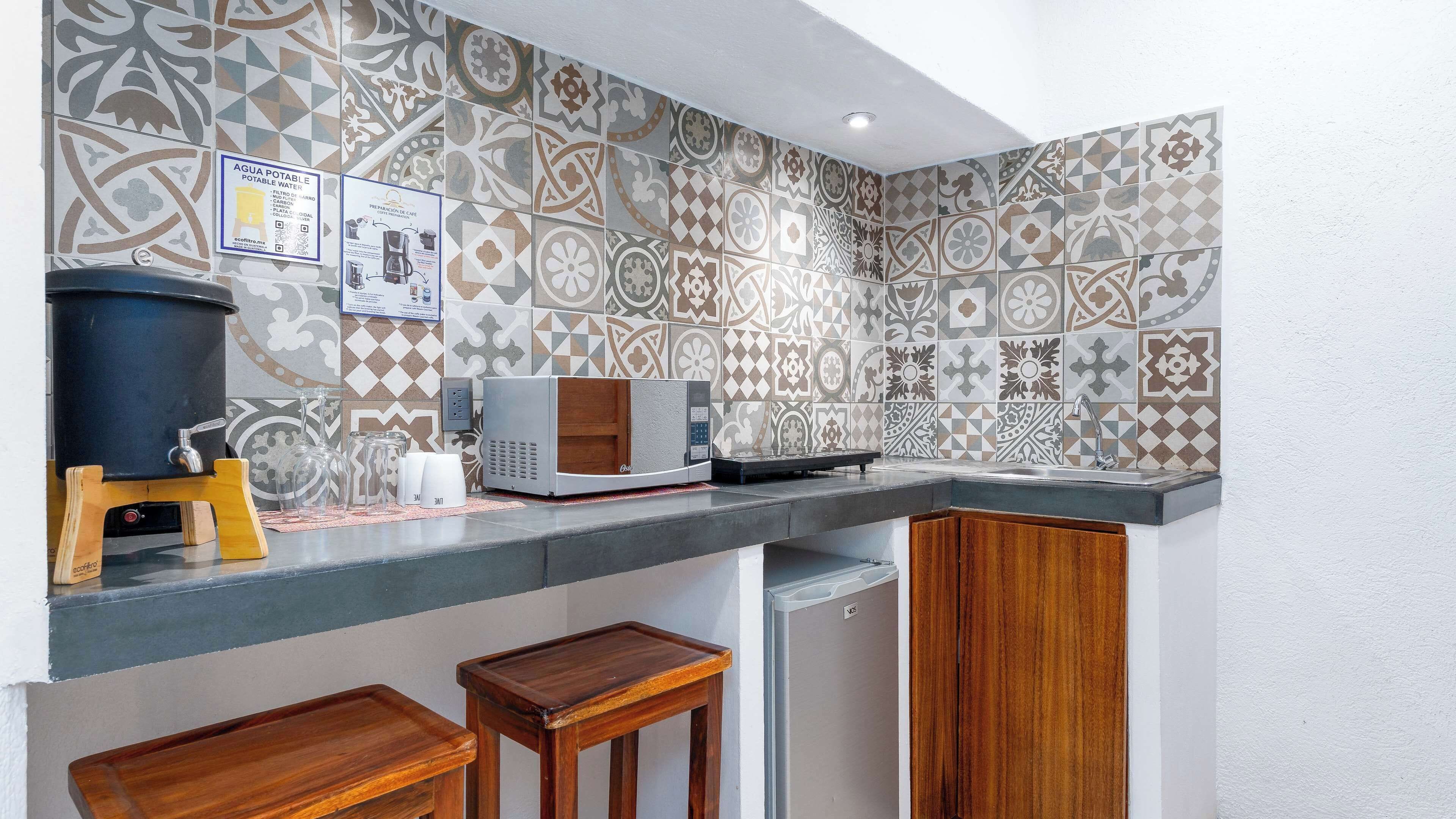 suite, 1 queen bed, non smoking (mountain view) | private kitchenette | coffee/tea maker, griddle