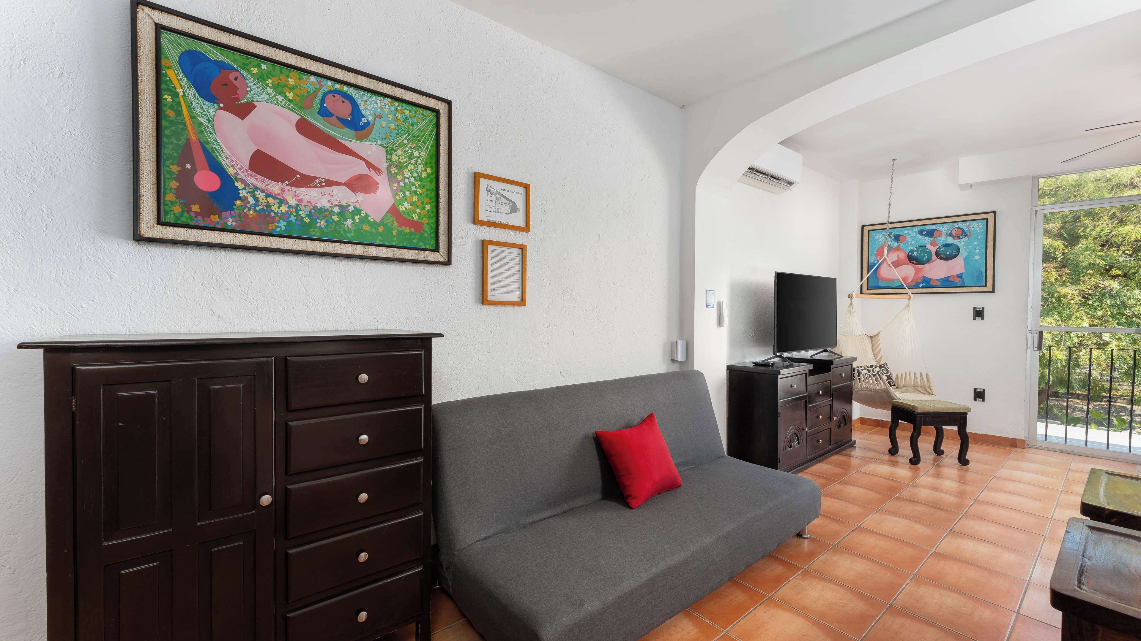 suite, 1 king bed, non smoking, kitchenette (city view) | down duvets, in-room safe, desk, blackout curtains