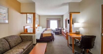 Quality Inn & Suites MidAmerica Industrial Park Area