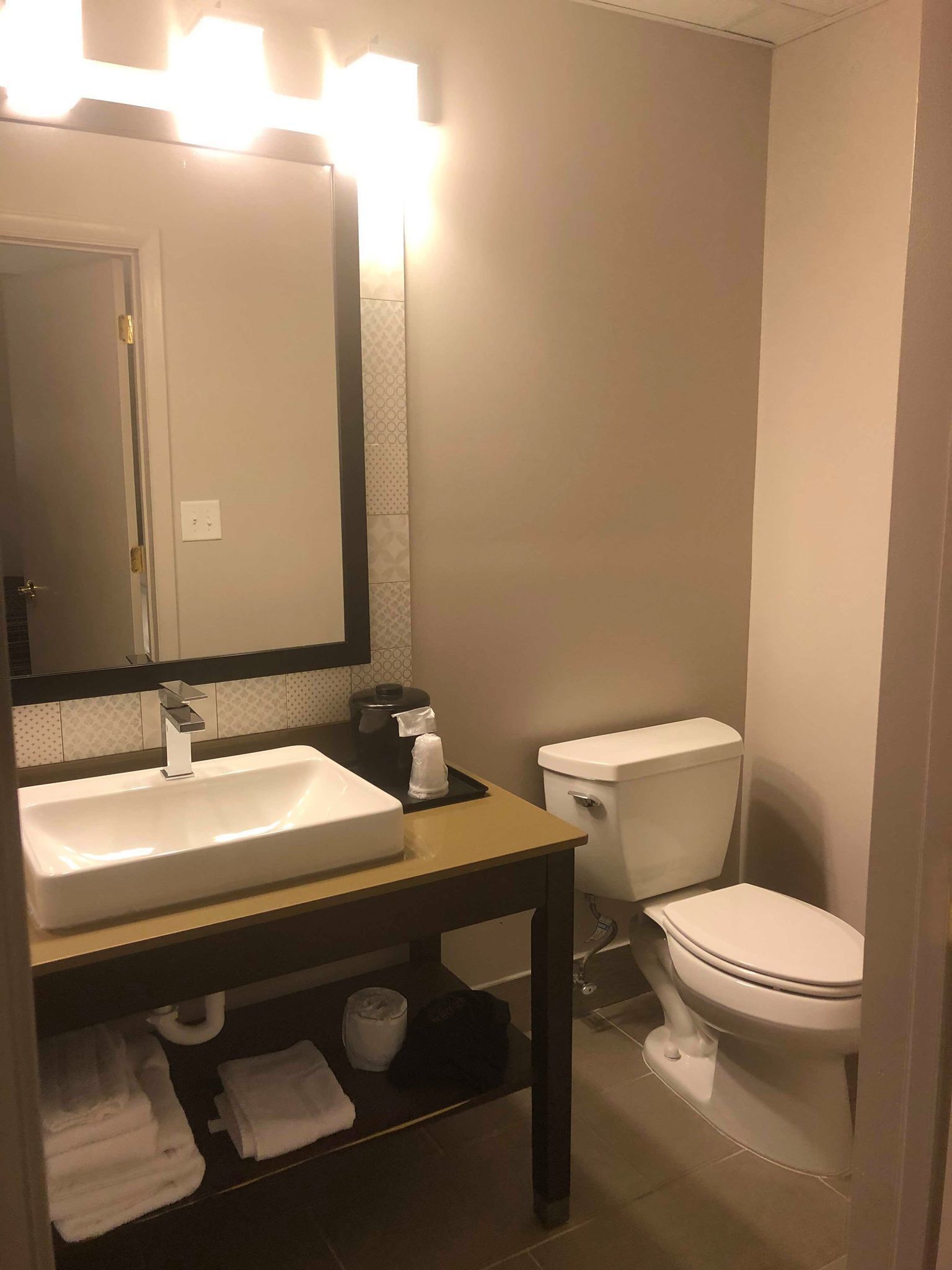 Foto - Country Inn & Suites by Radisson, Nashville Airport East, TN