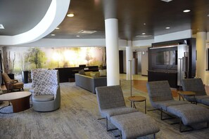Lobby-Lounge