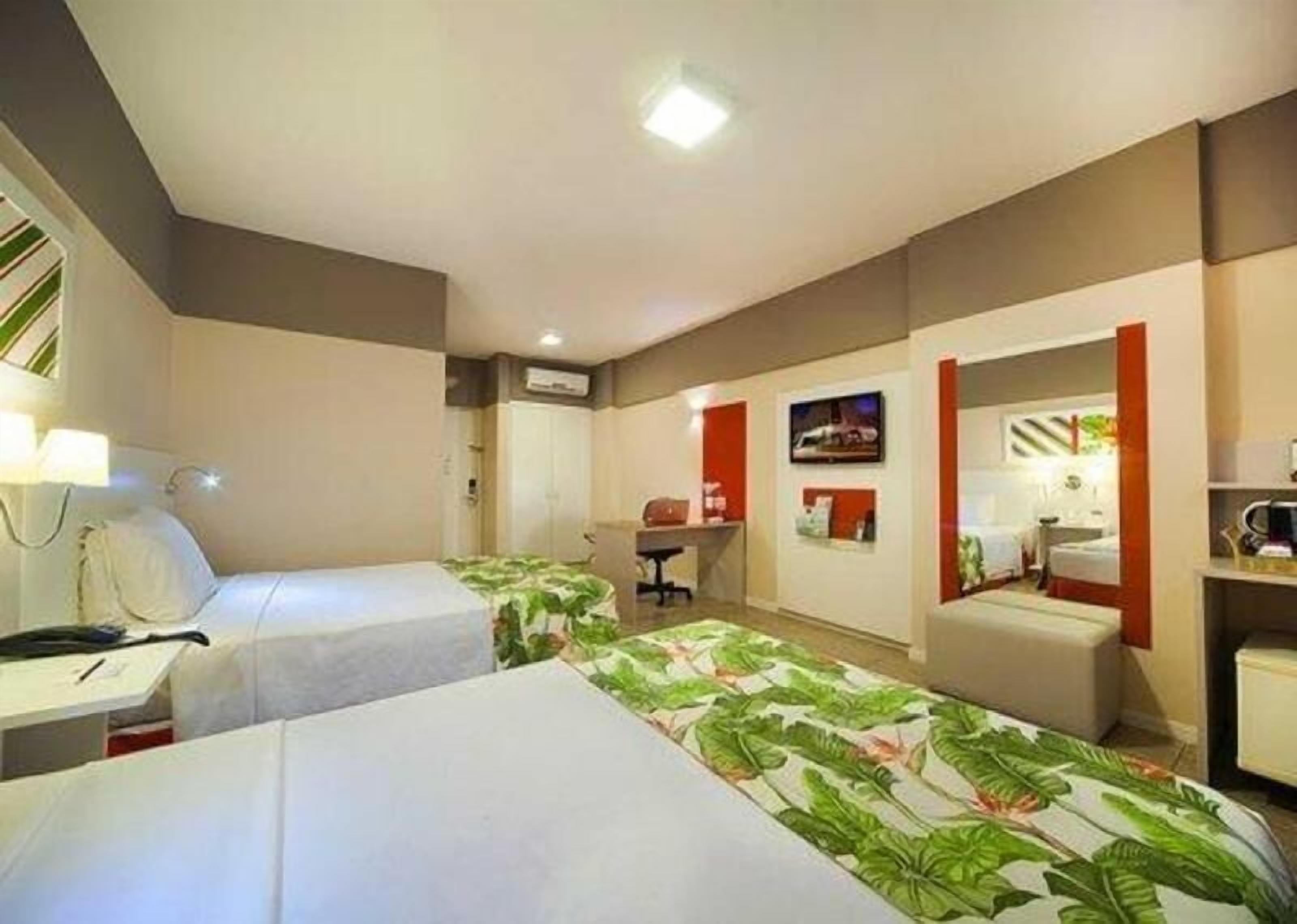 Minibar, in-room safe, desk, laptop workspace