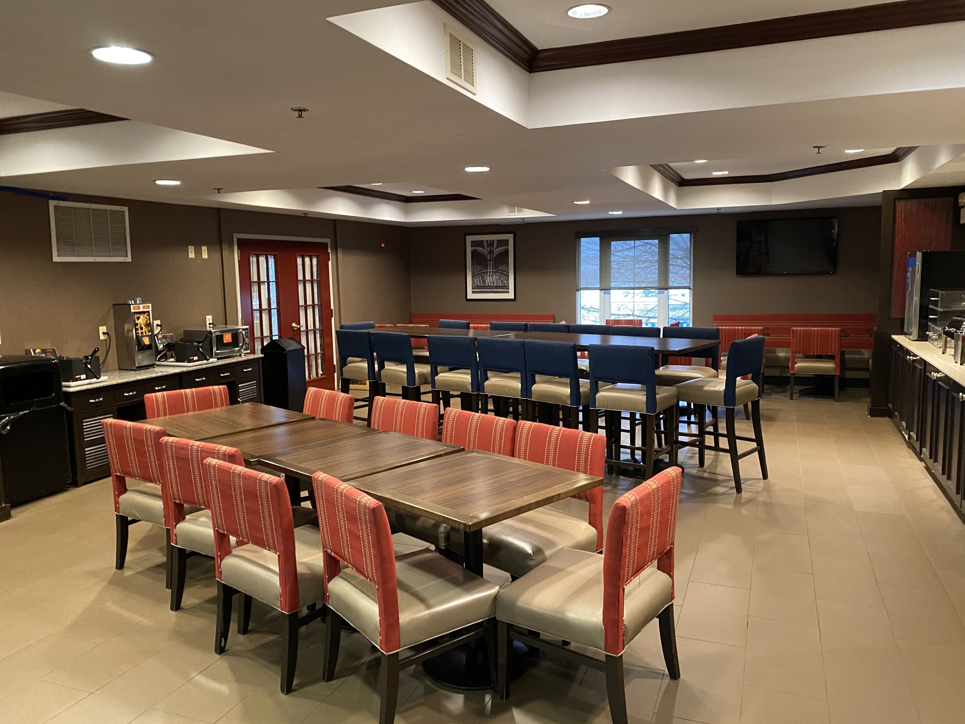Buffet déjeuner gratuit tous les jours
