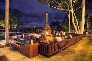 Poolside bar
