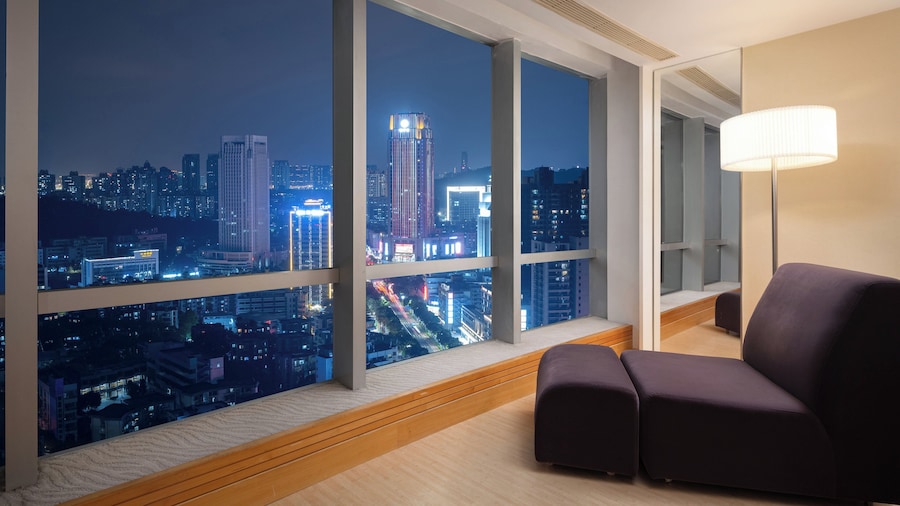 Crowne Plaza Zhuhai City Center by IHG