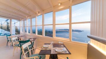 Petit déjeuner préparé à la commande compris tous les jours