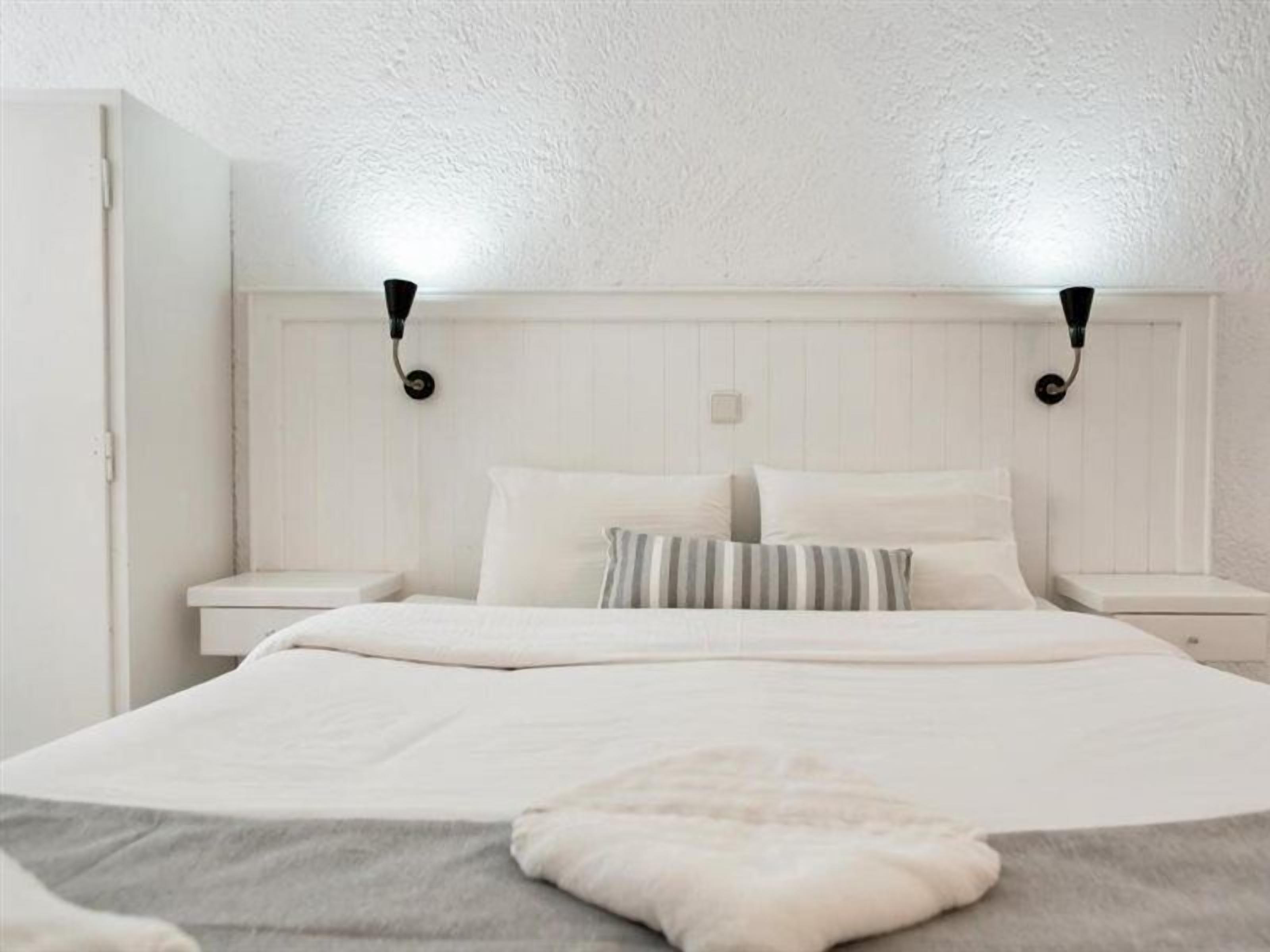 Photo - Artemis Suites