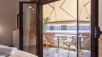 Economy Double or Twin Studio | Balcon