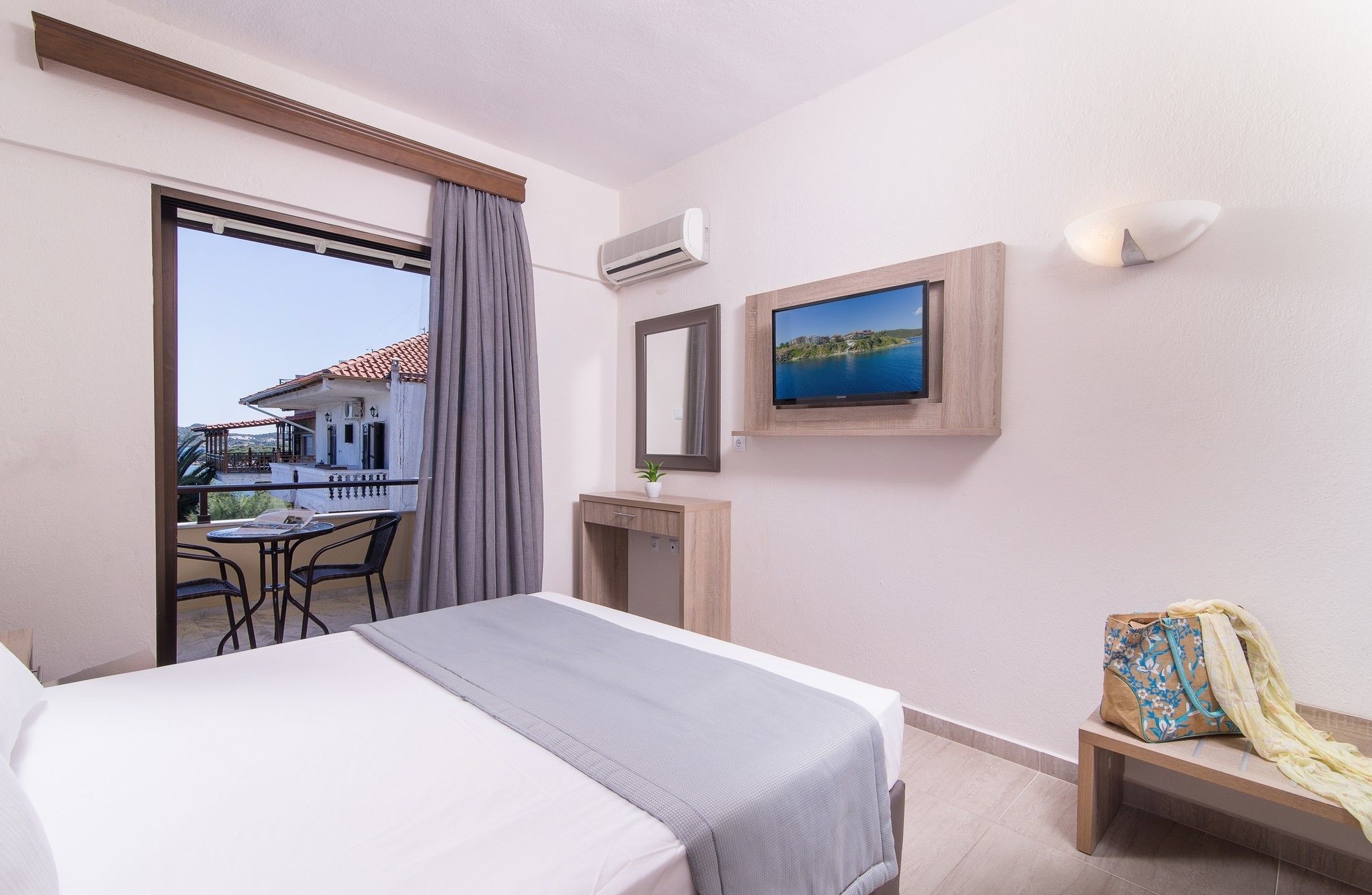 superior double room | soundproofing, free wifi