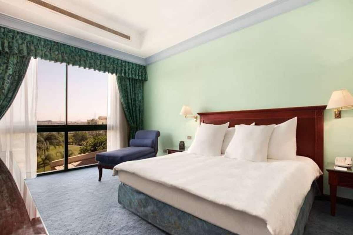 1 kamar tidur, seprai katun Mesir, seprai premium, dan minibar
