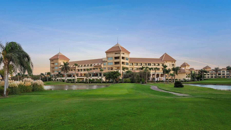 Hilton Pyramids Golf