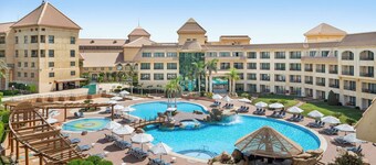 Hilton Pyramids Golf