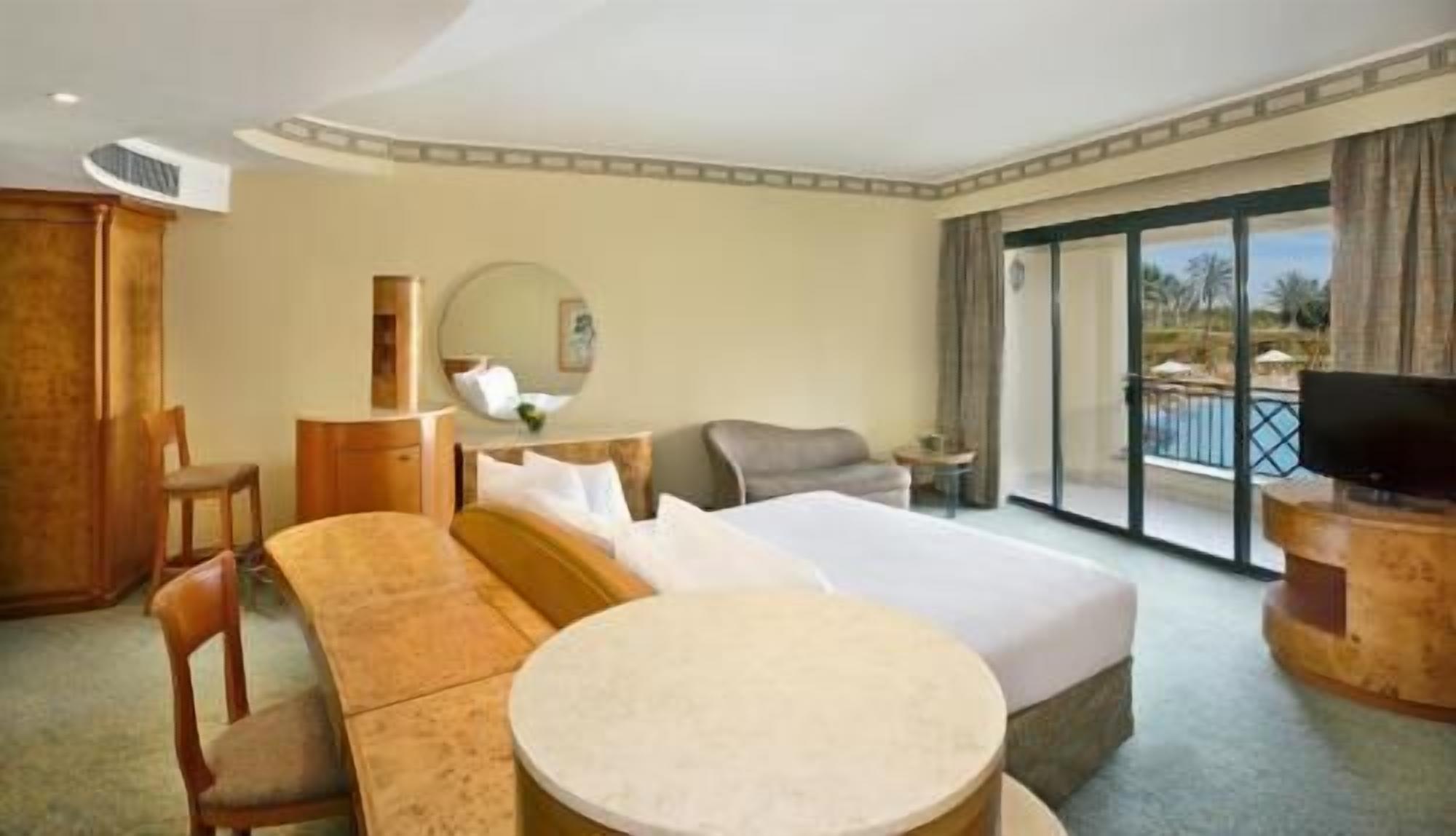Sábanas de algodón egipcio, ropa de cama de alta calidad y minibar 