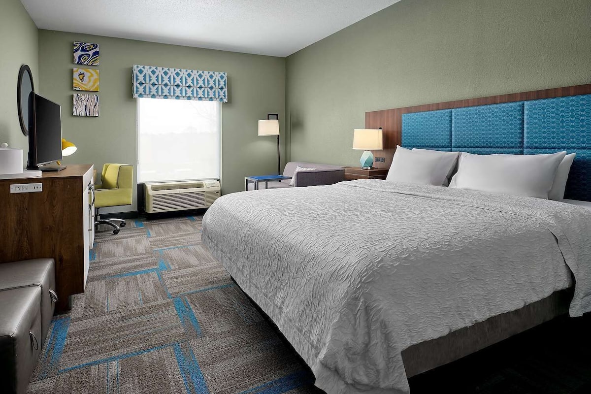 In-room safe, iron/ironing board, free WiFi, bed sheets