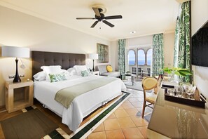 1 bedroom, premium bedding, down comforters, memory foam beds