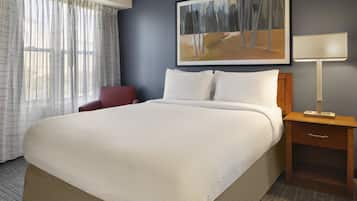 1 bedroom, premium bedding, in-room safe, desk