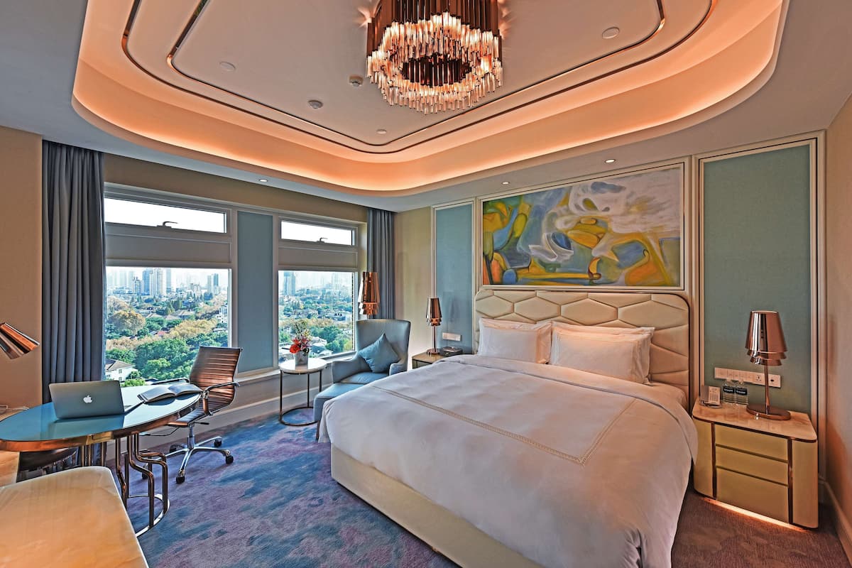 Room, City View (Collection) | 1 bedroom, premium bedding, minibar, in-room safe